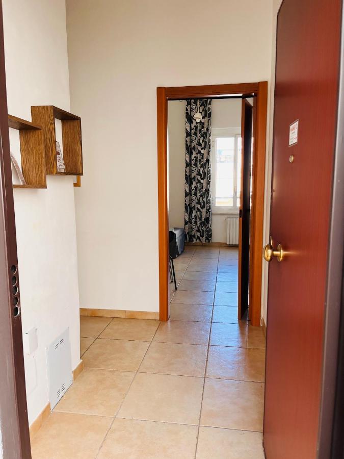Mamo1 - Appartamento In Pieno Centro Citta Bari Luaran gambar