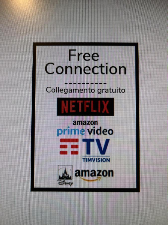 Mamo1 - Appartamento In Pieno Centro Citta Bari Luaran gambar