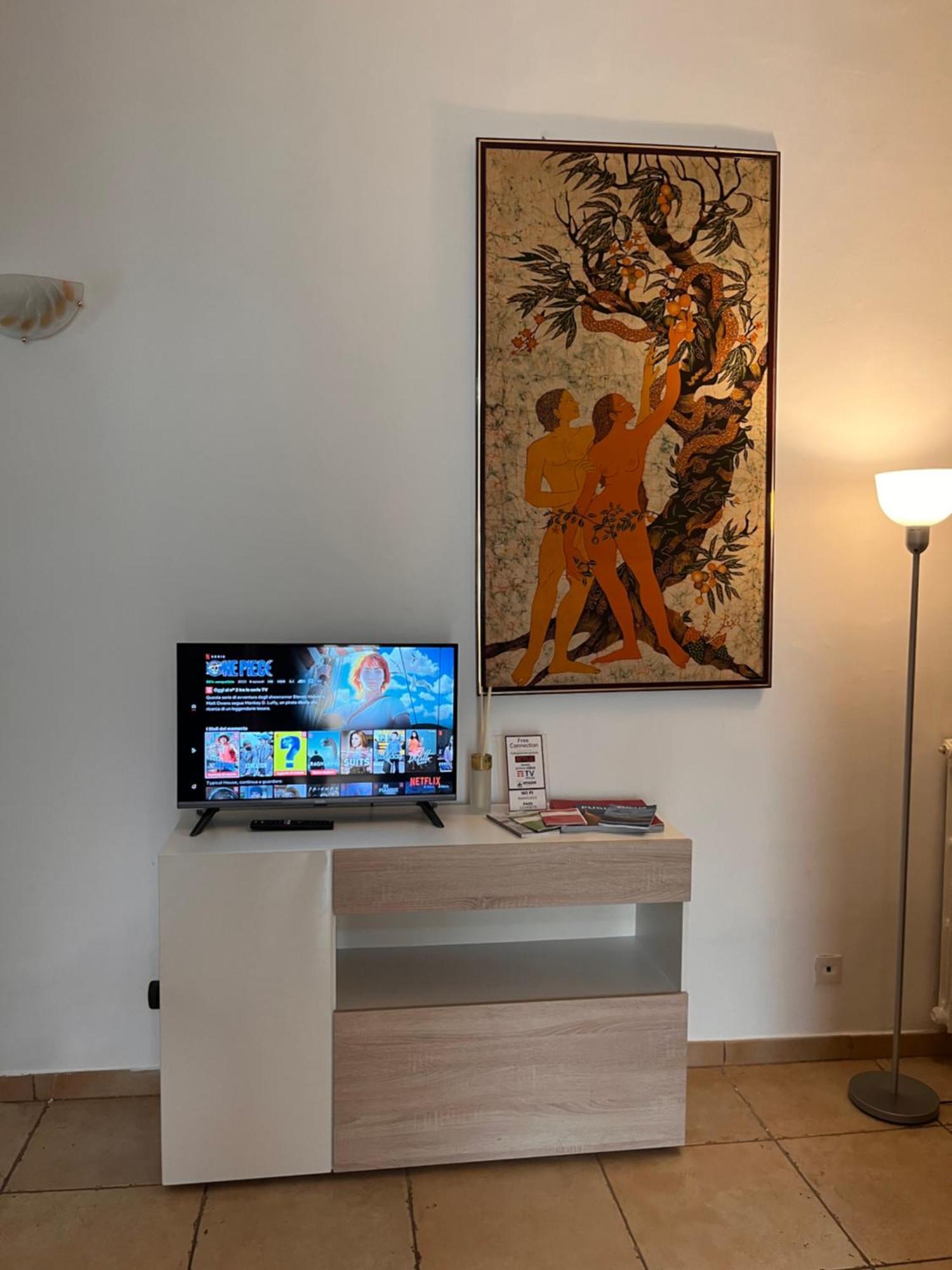 Mamo1 - Appartamento In Pieno Centro Citta Bari Luaran gambar