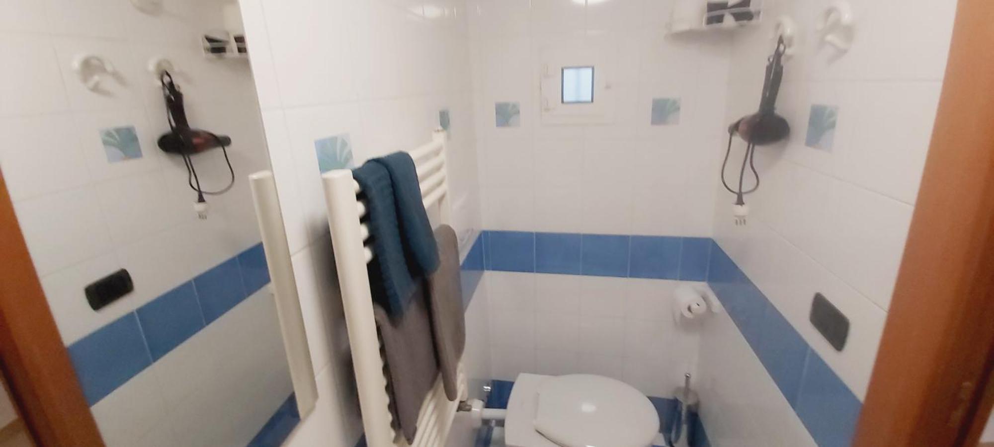 Mamo1 - Appartamento In Pieno Centro Citta Bari Luaran gambar
