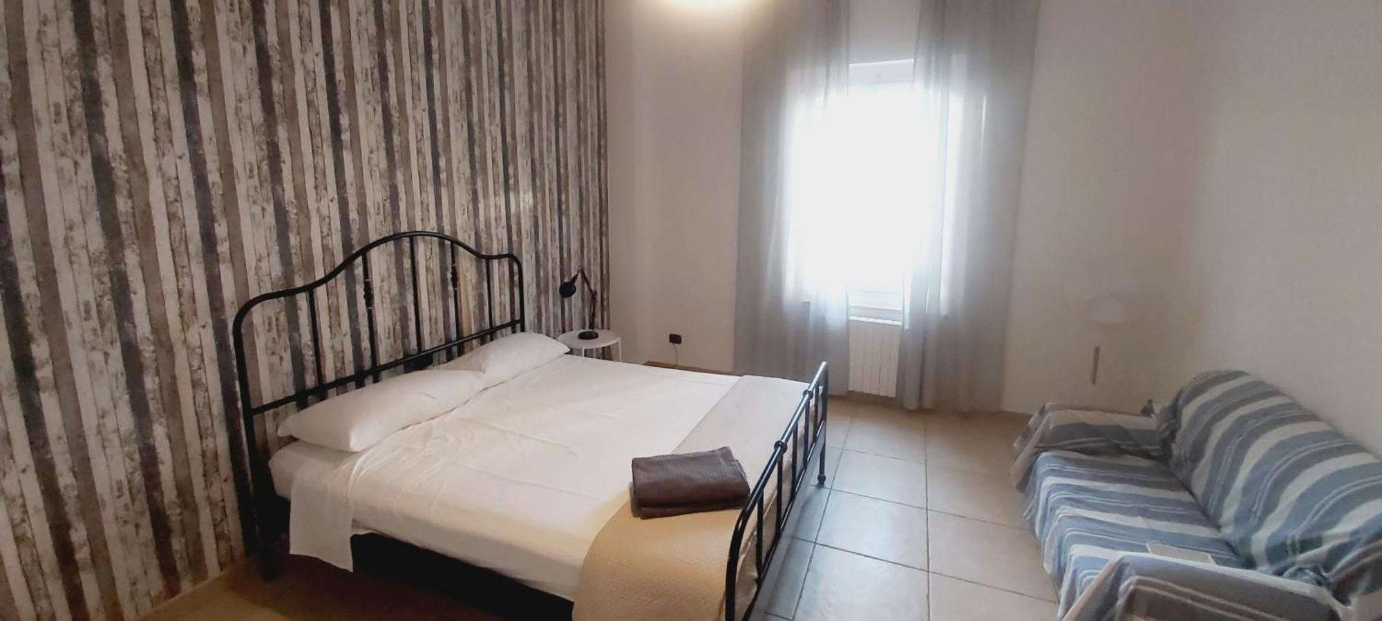 Mamo1 - Appartamento In Pieno Centro Citta Bari Luaran gambar